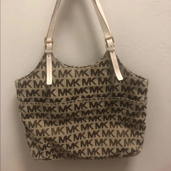 Michael Kors Purse - Picture 2 of 3